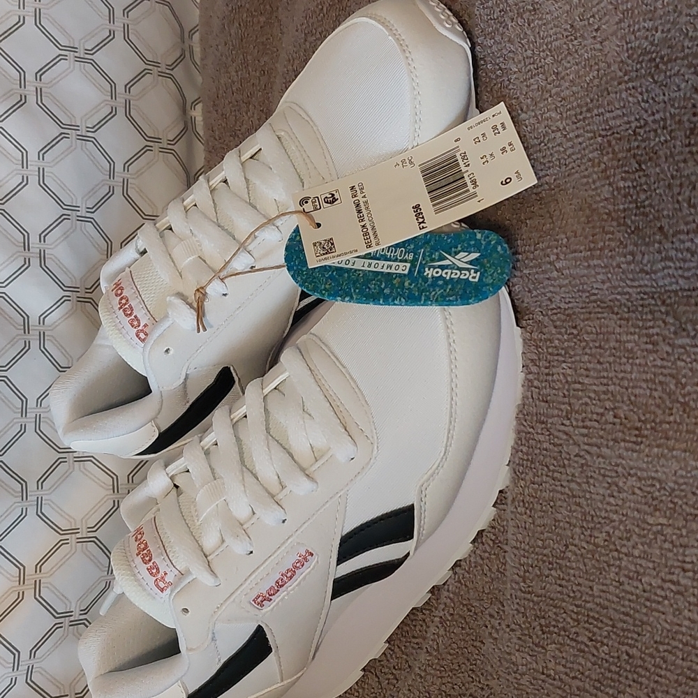 REEBOK REWIND WOMENS RUNNING SHOES SIZE 6